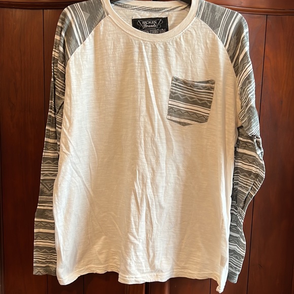 Broken Threads Premium denim goods one pocket long sleeve tshirt size large - Picture 12 of 16